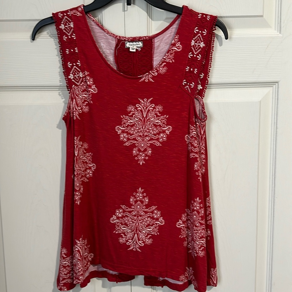 Eyeshadow brand - sleeveless red top slit in the back size Small